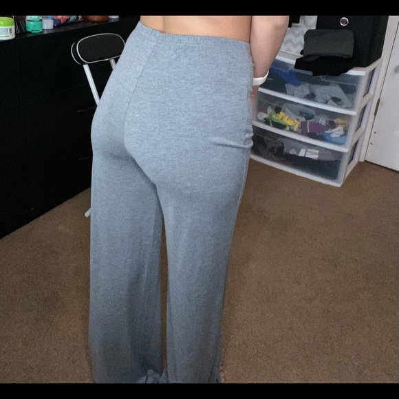 Small shein wide leg pants (gray) - Picture 2 of 3